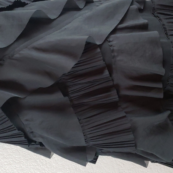 Loft | Women's Tier Ruffle V-Neck Pull-On Black Dress Sz S - Picture 3 of 9